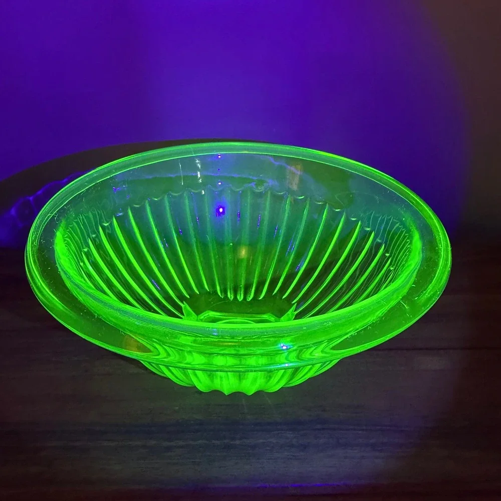 Vintage Hazel Atlas Uranium Glass Ribbed Mixing Bowl Green Depression Glass 8in